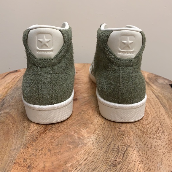 Converse - Picture 3 of 6